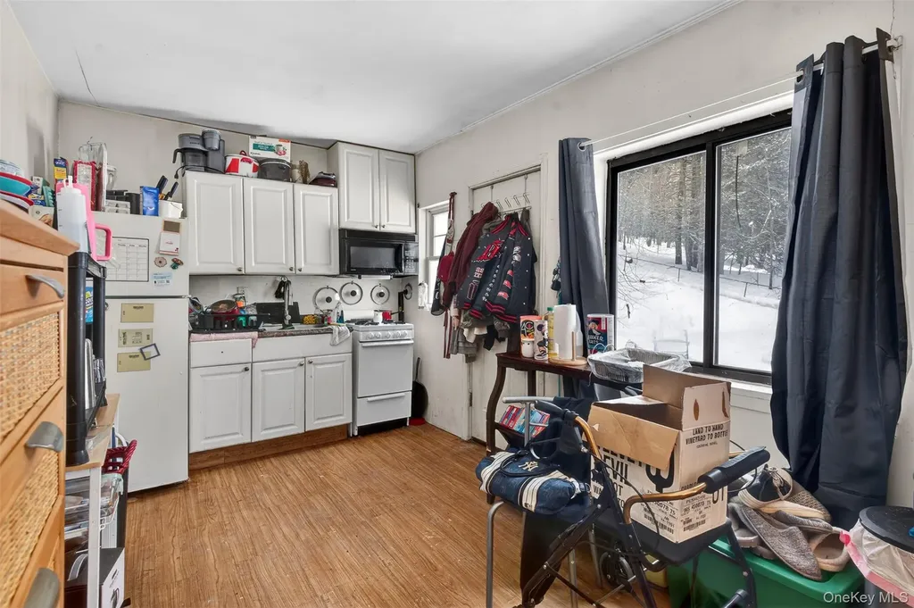 1189 State Route 52 Fallsburg NY 12759