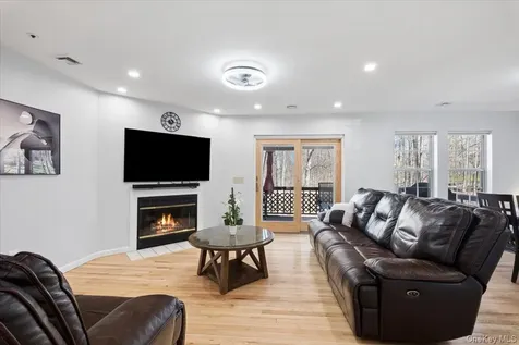 220 Sandpiper Court Yorktown Heights NY 10598
