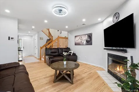 220 Sandpiper Court Yorktown Heights NY 10598