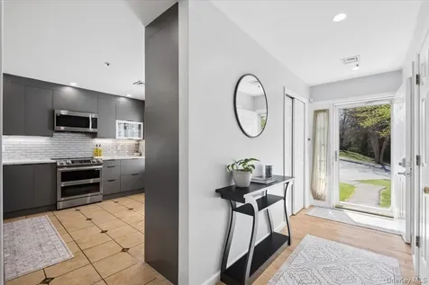 220 Sandpiper Court Yorktown Heights NY 10598