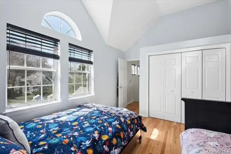 220 Sandpiper Court Yorktown Heights NY 10598