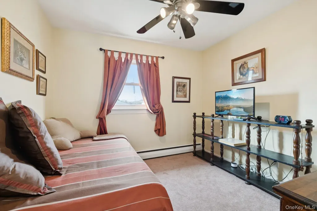 2487 Abbey Lane Seaford NY 11783
