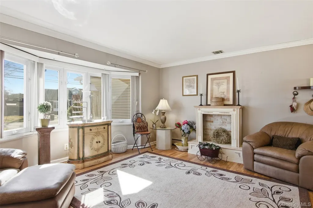 64 Avenue D Holbrook NY 11741