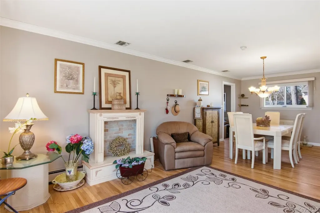 64 Avenue D Holbrook NY 11741