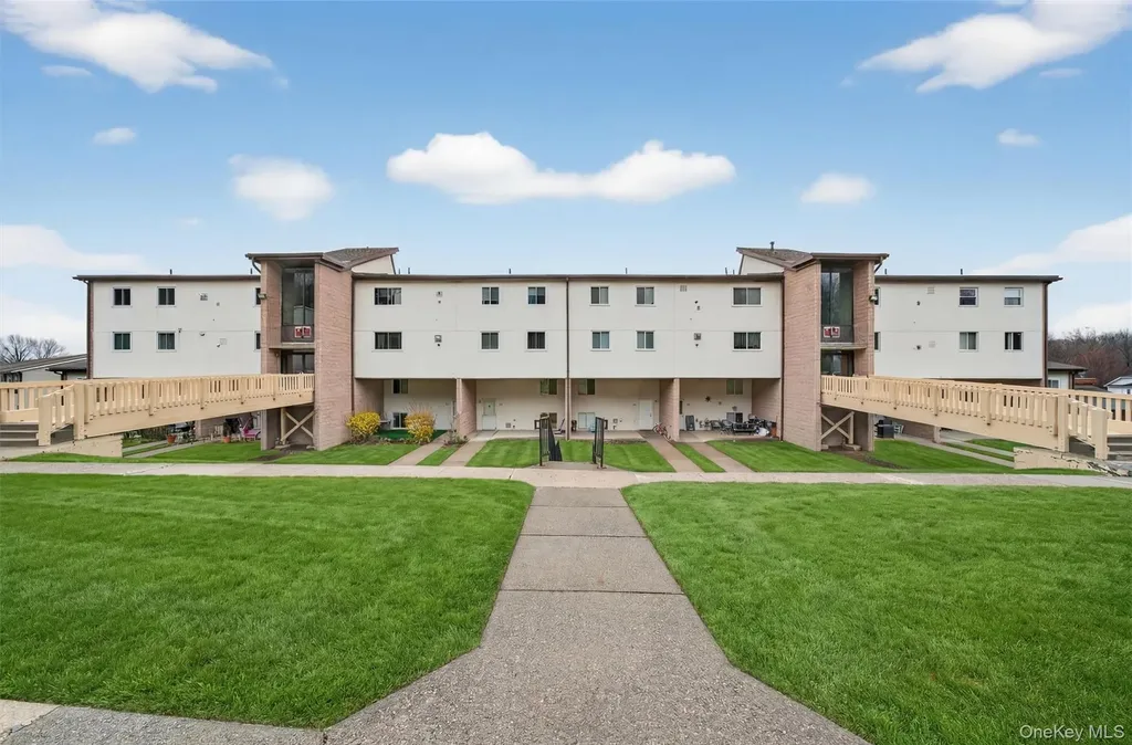 129 Concord Lane Middletown NY 10940