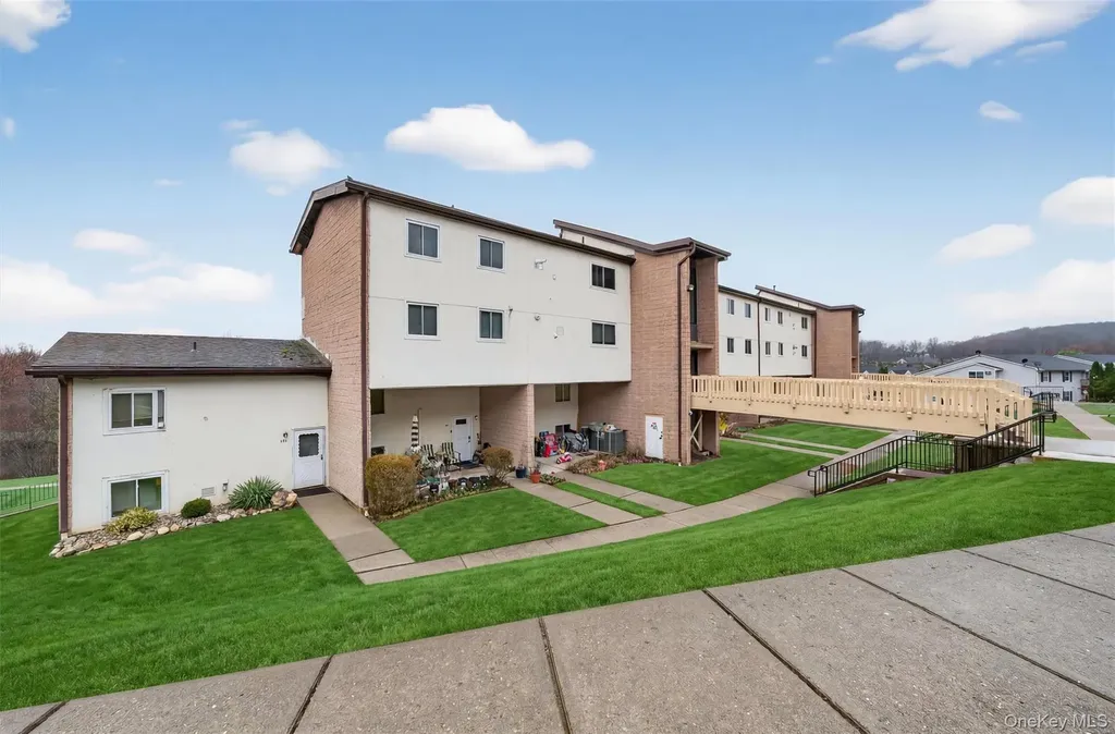 129 Concord Lane Middletown NY 10940