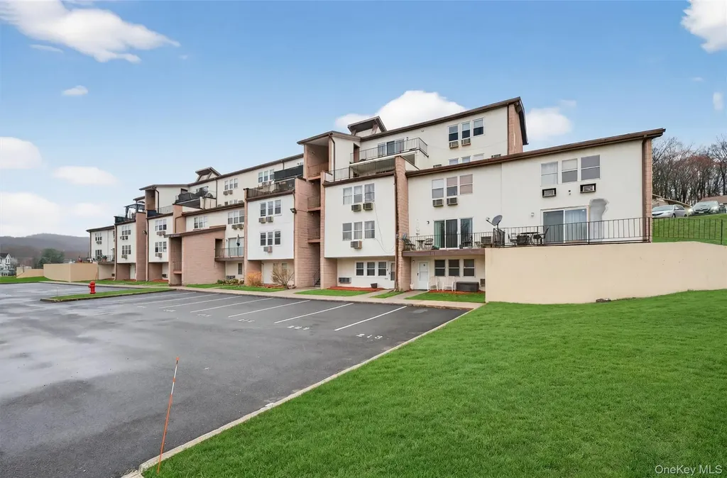 129 Concord Lane Middletown NY 10940