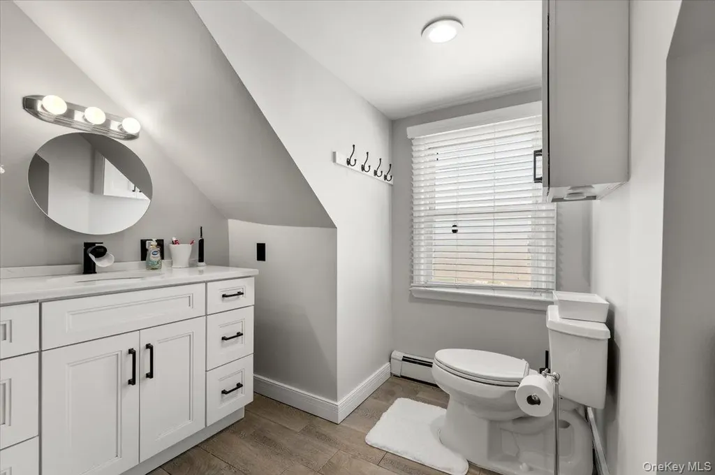 59 Slate Lane Levittown NY 11756