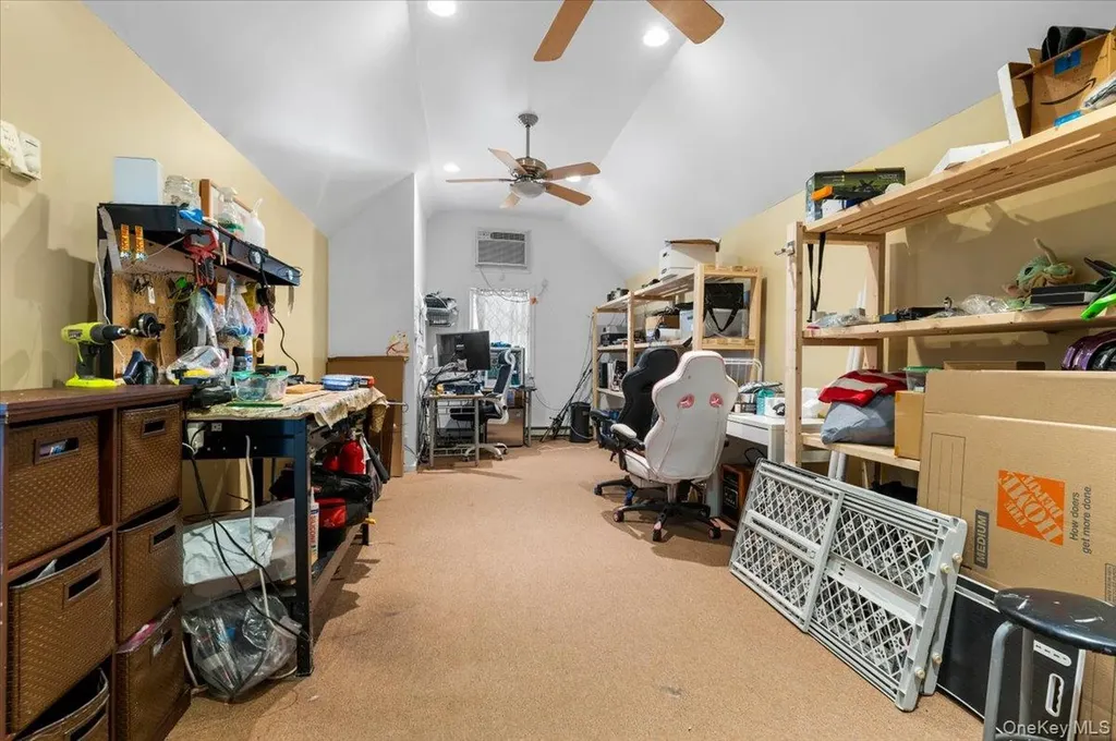 59 Slate Lane Levittown NY 11756