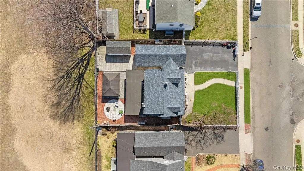 59 Slate Lane Levittown NY 11756