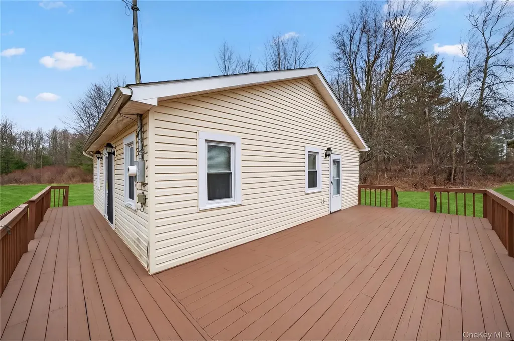 28 Divine Corners Road Loch Sheldrake NY 12759