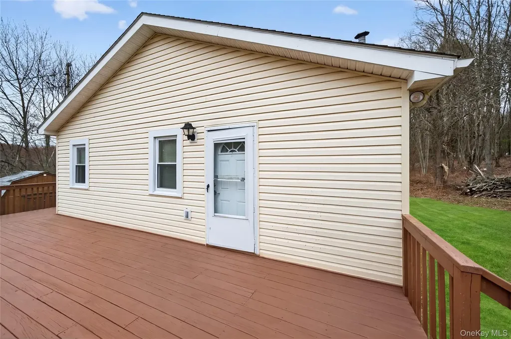 28 Divine Corners Road Loch Sheldrake NY 12759