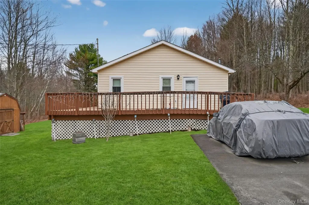 28 Divine Corners Road Loch Sheldrake NY 12759