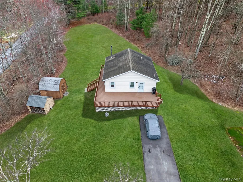 28 Divine Corners Road Loch Sheldrake NY 12759