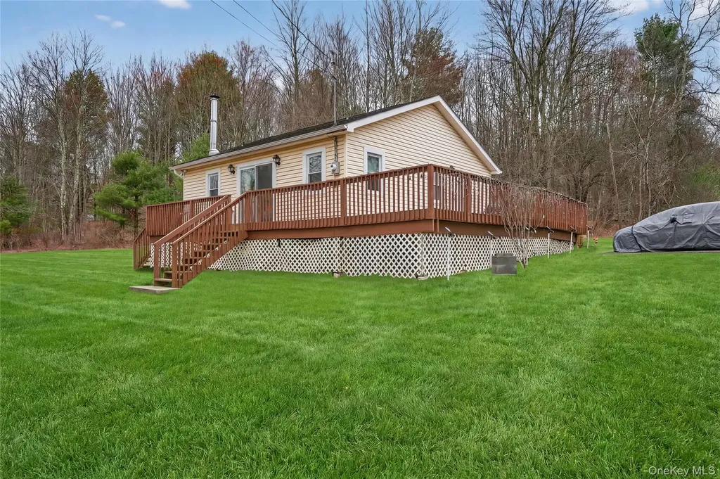 28 Divine Corners Road Loch Sheldrake NY 12759