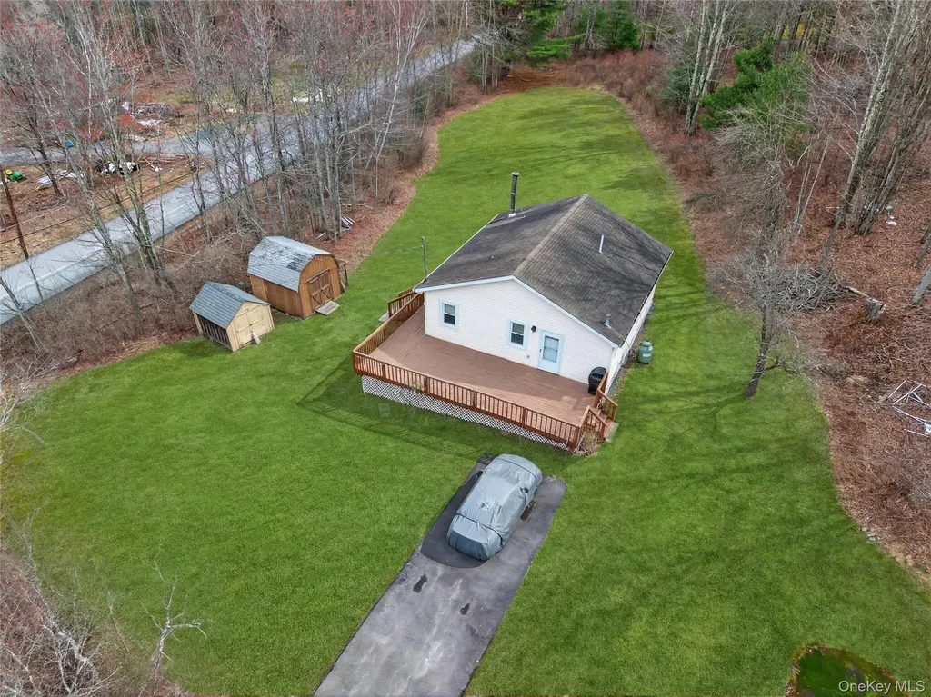 28 Divine Corners Road Loch Sheldrake NY 12759