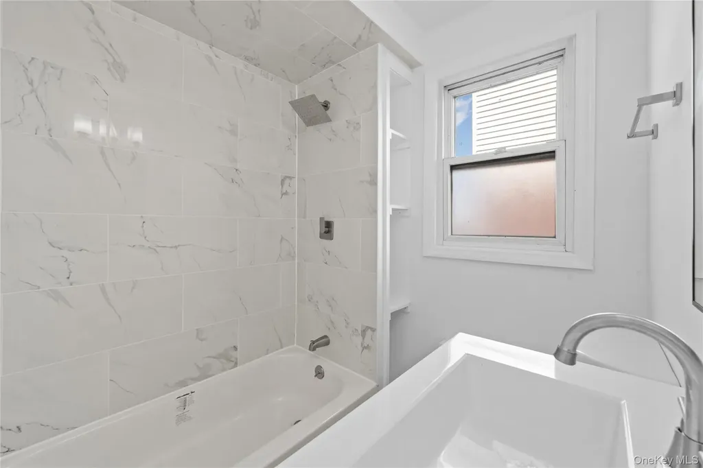 224 W Broadway Inwood NY 11096