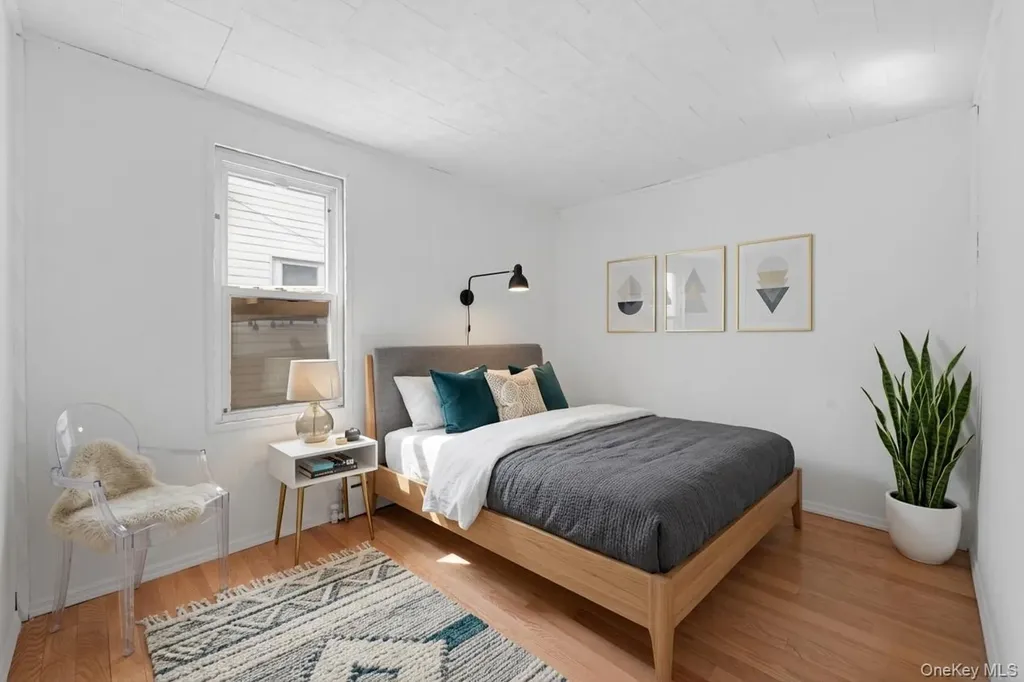 224 W Broadway Inwood NY 11096