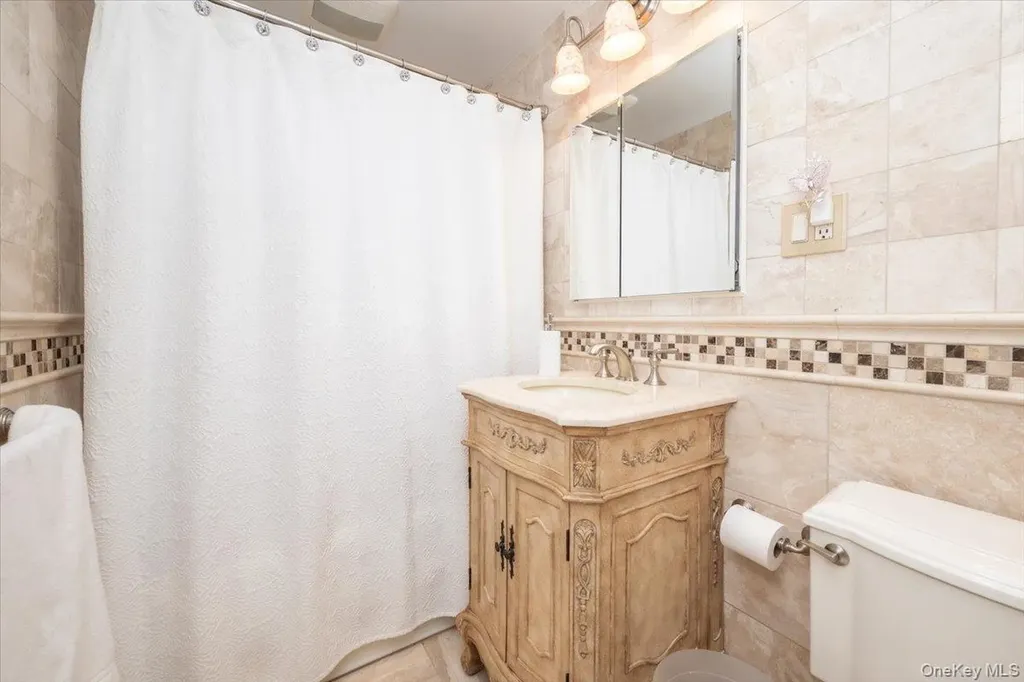 19945 34th Avenue Flushing NY 11358