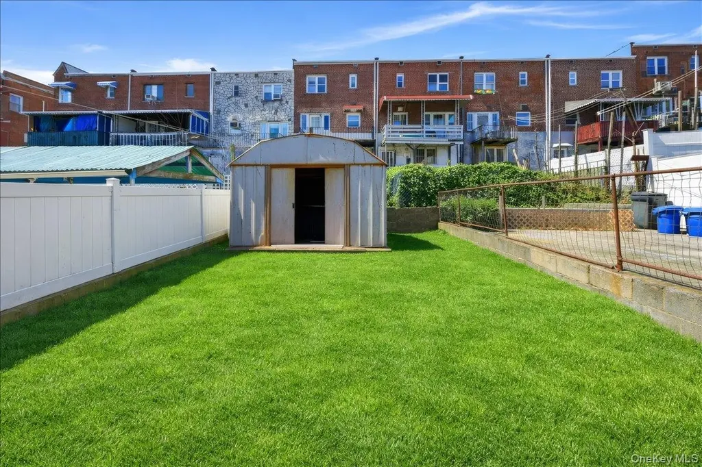 3337 Gunther Avenue Bronx NY 10469