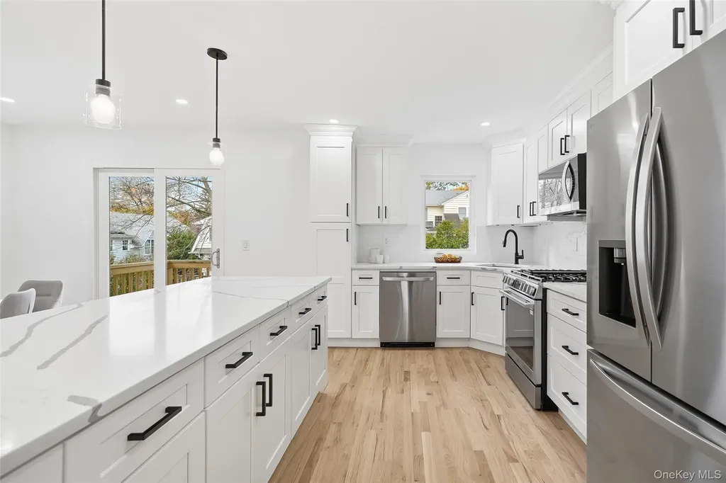 2222 Boston Post Road Larchmont NY 10538