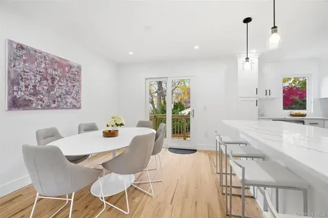 2222 Boston Post Road Larchmont NY 10538