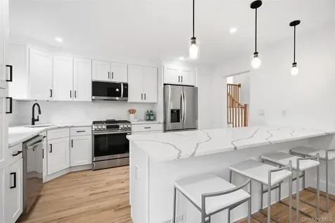 2222 Boston Post Road Larchmont NY 10538