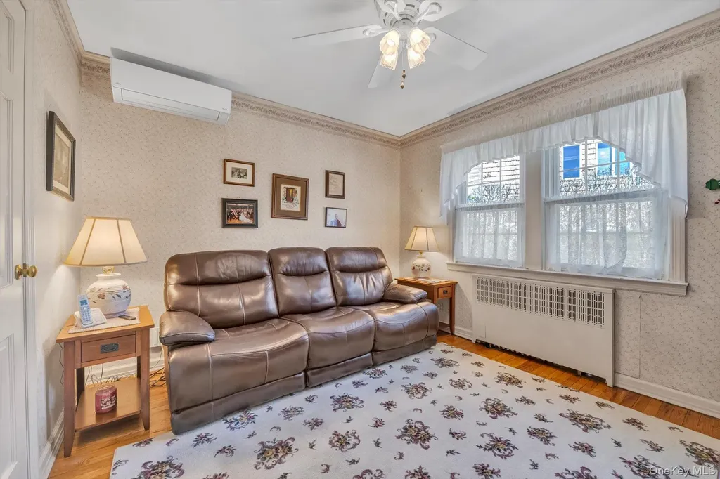 14 Avon Road New Hyde Park NY 11040