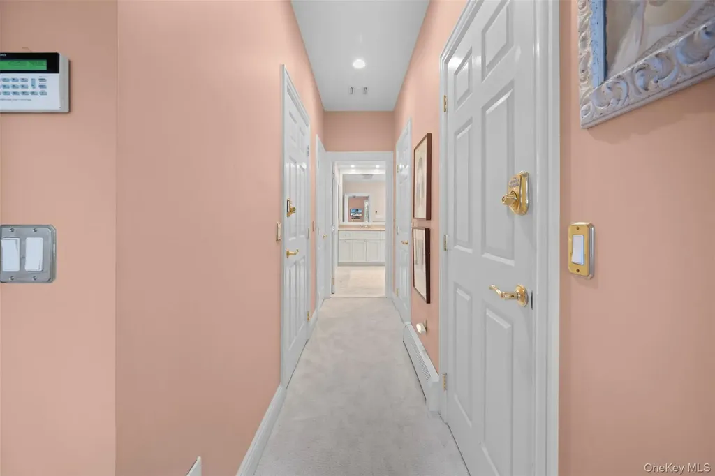 333 E Overlook Port Washington NY 11050