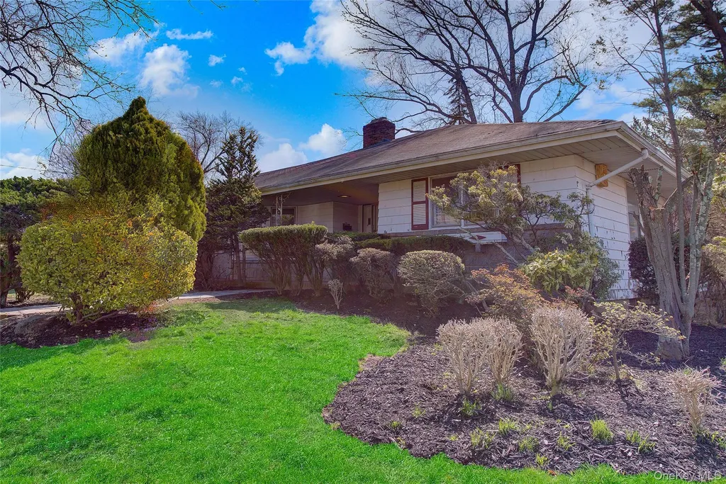 197 Delaware Avenue Freeport NY 11520