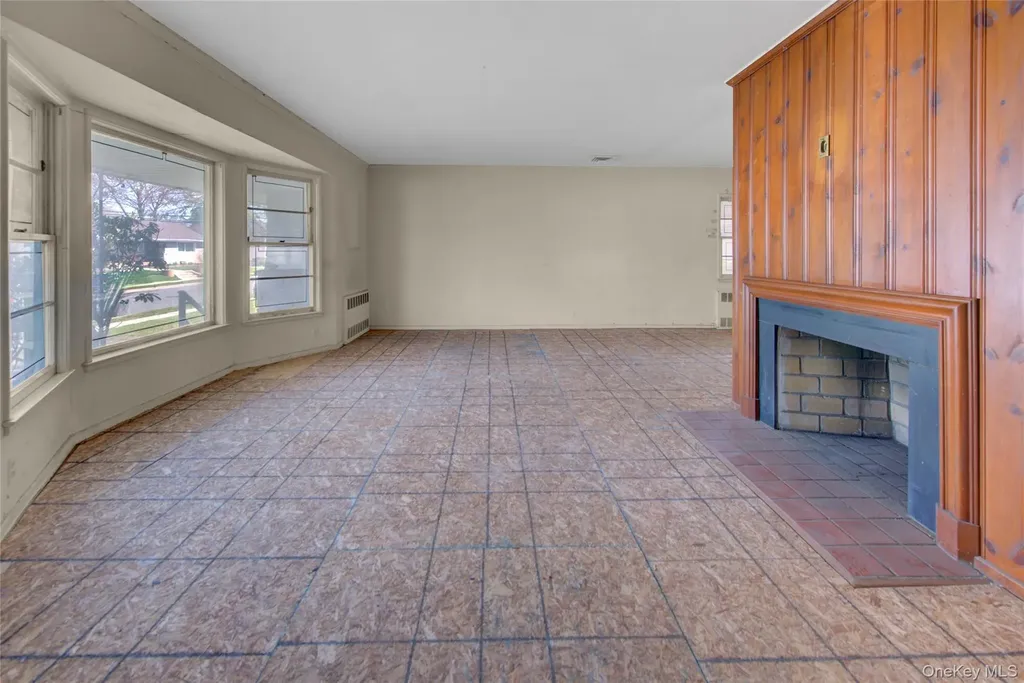 197 Delaware Avenue Freeport NY 11520