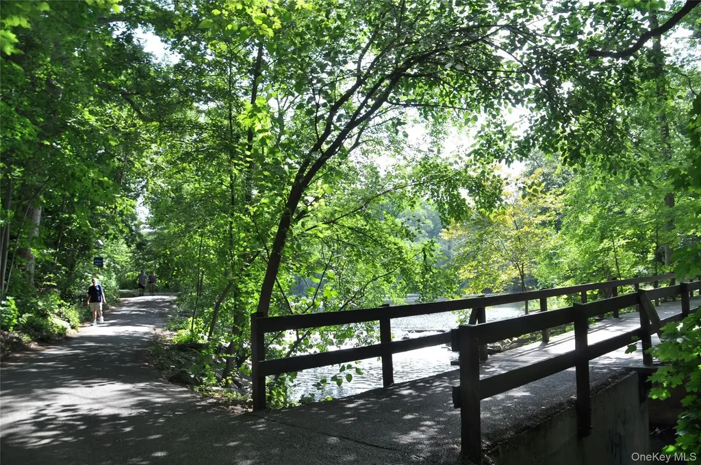 242 Bronxville Road Bronxville NY 10708