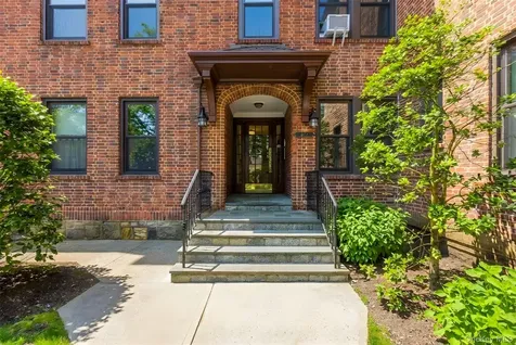 242 Bronxville Road Bronxville NY 10708