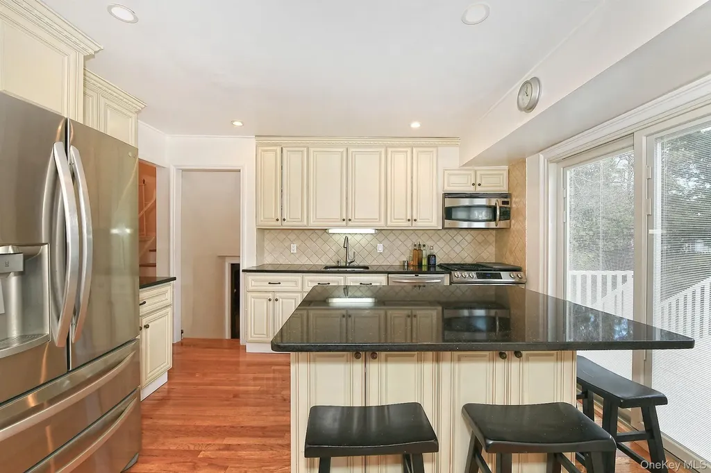 53 Stuart Drive Syosset NY 11791