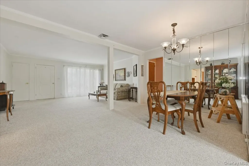 34 Jasmine Lane Valley Stream NY 11581