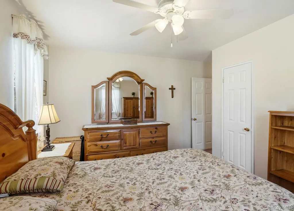 3 Bryant Crescent White Plains NY 10605