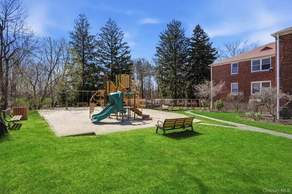 3 Bryant Crescent White Plains NY 10605