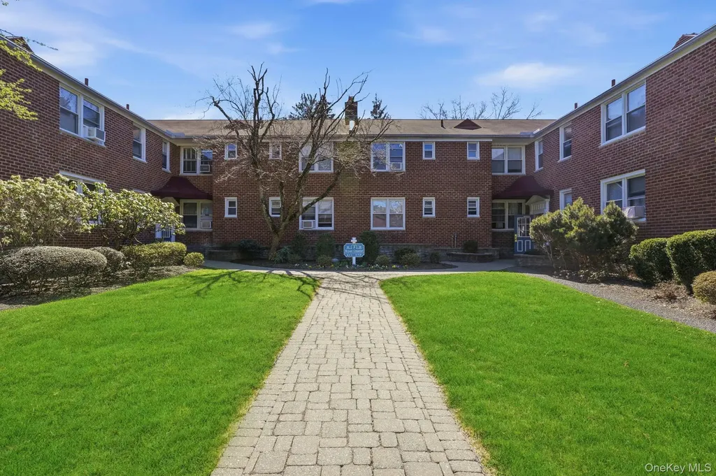3 Bryant Crescent White Plains NY 10605