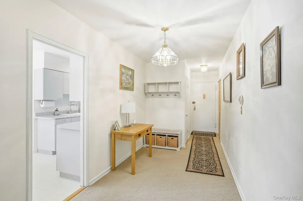 3 Bryant Crescent White Plains NY 10605