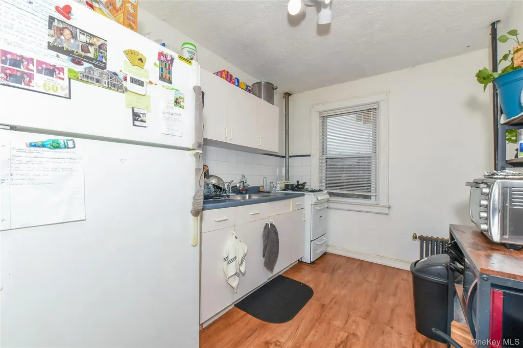 24032 146th Avenue Rosedale NY 11422