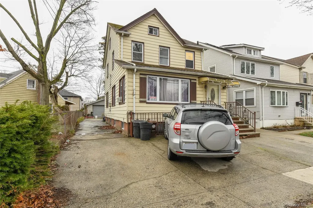 24032 146th Avenue Rosedale NY 11422