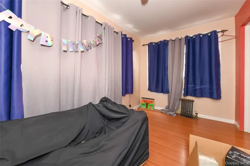 24032 146th Avenue Rosedale NY 11422