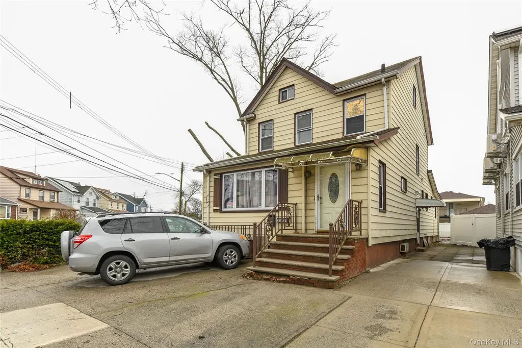24032 146th Avenue Rosedale NY 11422