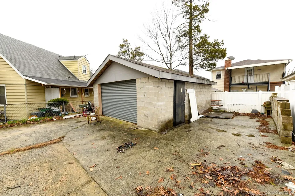 24032 146th Avenue Rosedale NY 11422