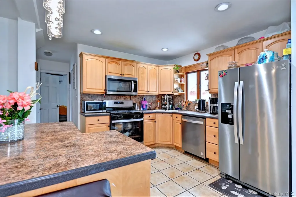 12 Bruce Lane Kings Park NY 11754