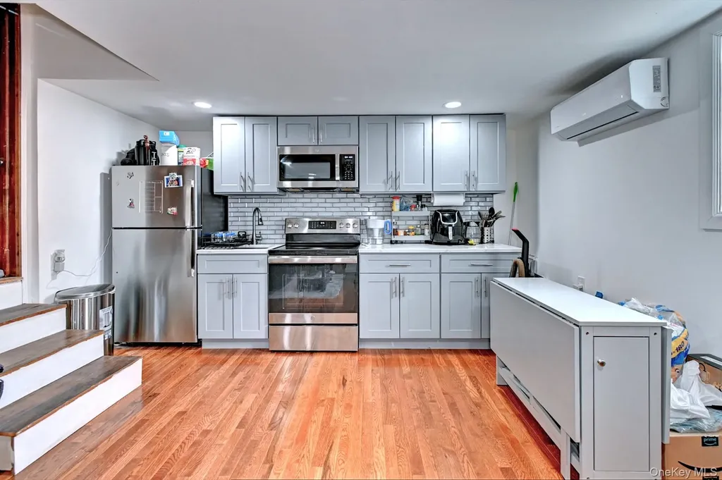 12 Bruce Lane Kings Park NY 11754