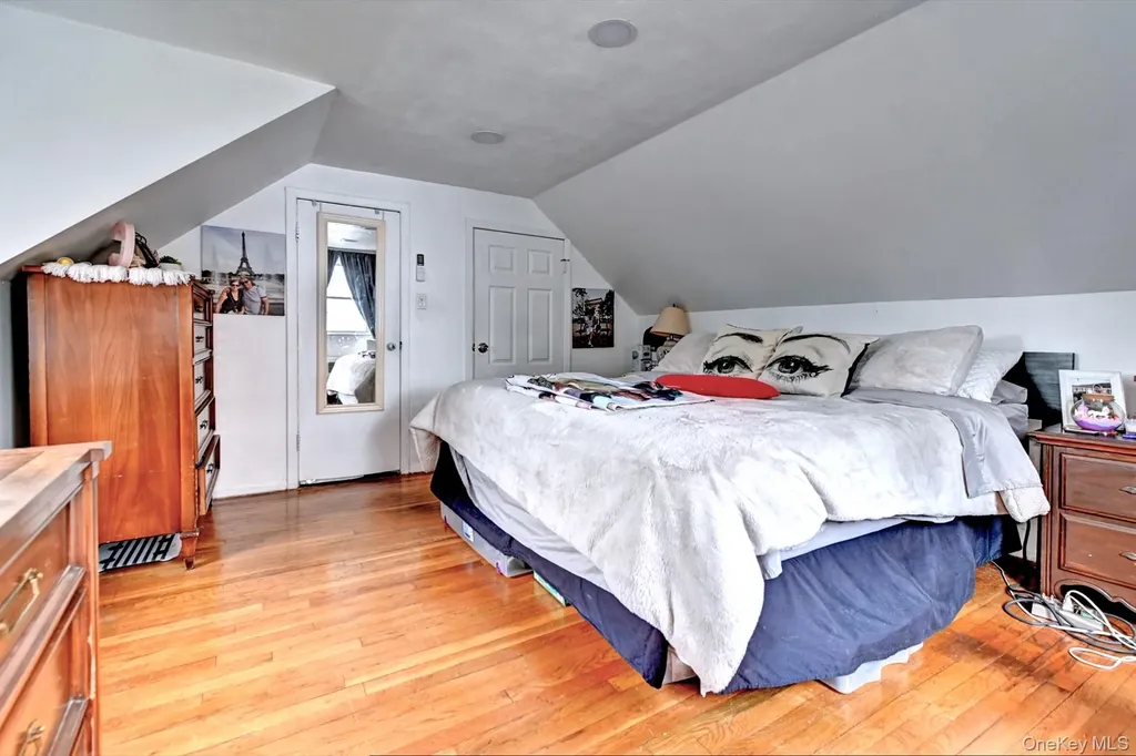 12 Bruce Lane Kings Park NY 11754