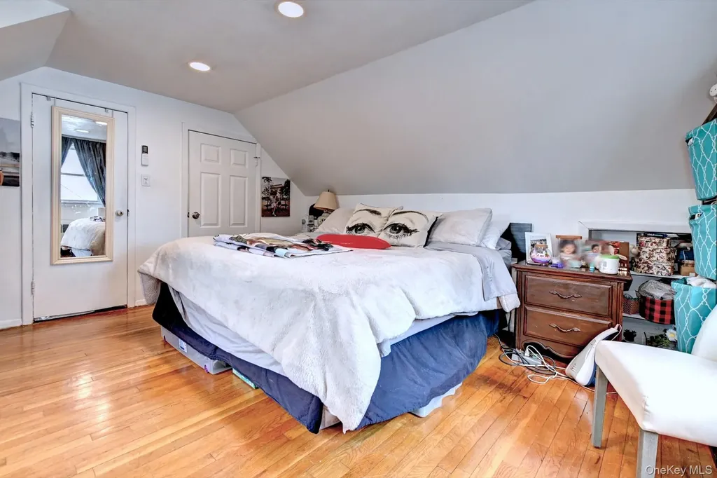 12 Bruce Lane Kings Park NY 11754