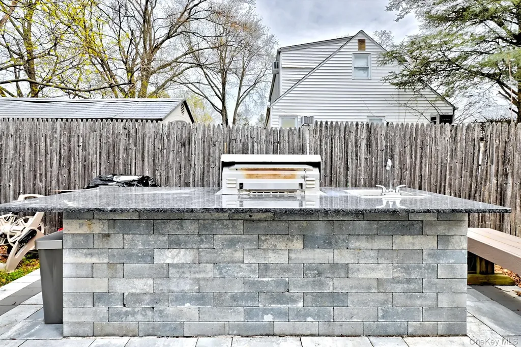 12 Bruce Lane Kings Park NY 11754