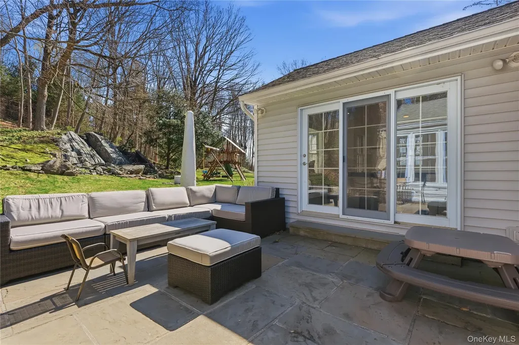 6 Spruce Hollow Armonk NY 10504